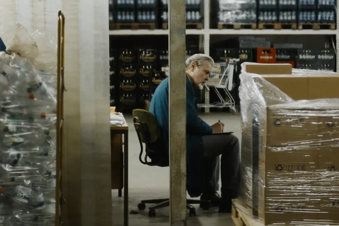 SHEIN 想在巴西做一个淘宝；Temu 或将进入加拿大和西班牙；双十一快递面临更复杂挑战