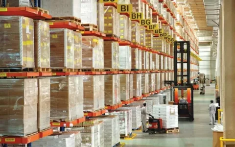 电商爆发连锁反应：沙特海外仓增加，导致金属货架成本上涨