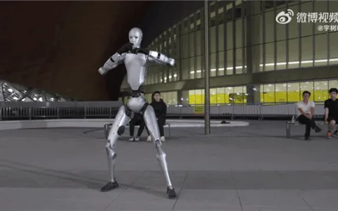 宇树发布仿生人形机器人