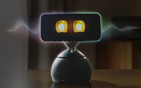 卖出近10万台Loona后，可以科技融资亿元，推出全新AI桌面机器人，亮相CES